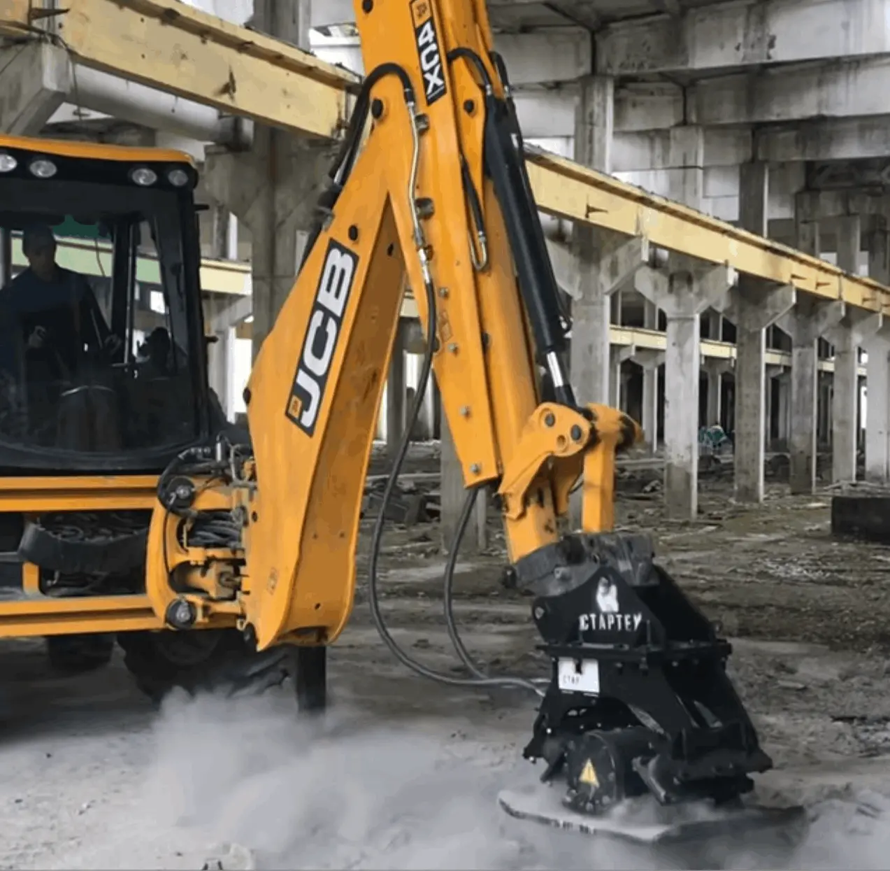 уплотнение грунта вибротрамбовкой экскаватора в Сергиев Посаде