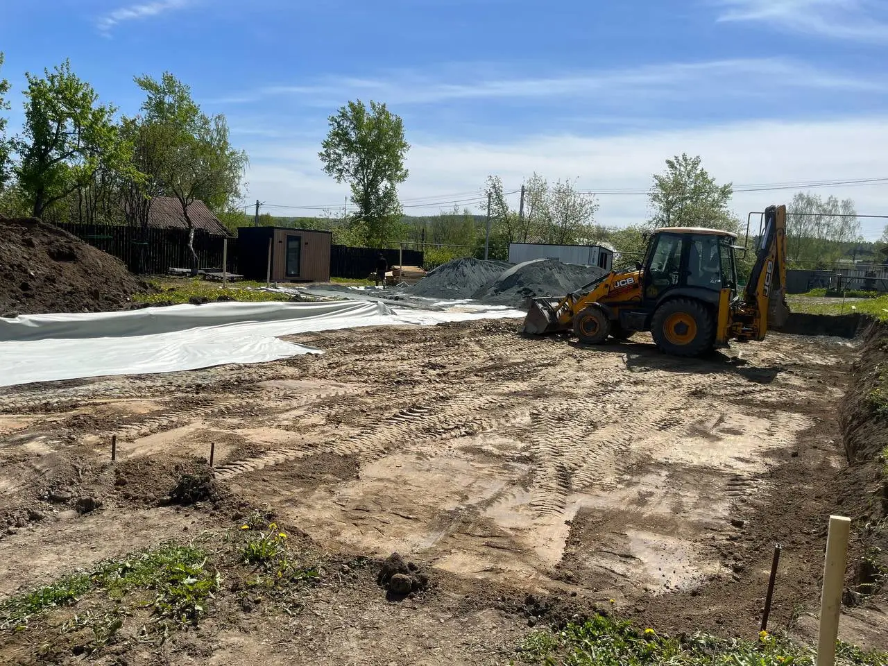 подготовка участка под строительство экскаватором  в Сергиев Посаде