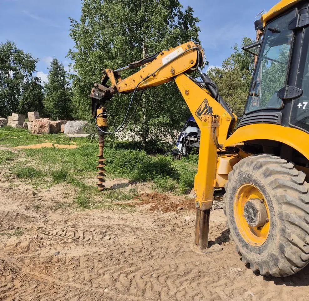 бурение отверстий гидробуром экскаватора под сваи и забор в Сергиев Посаде
